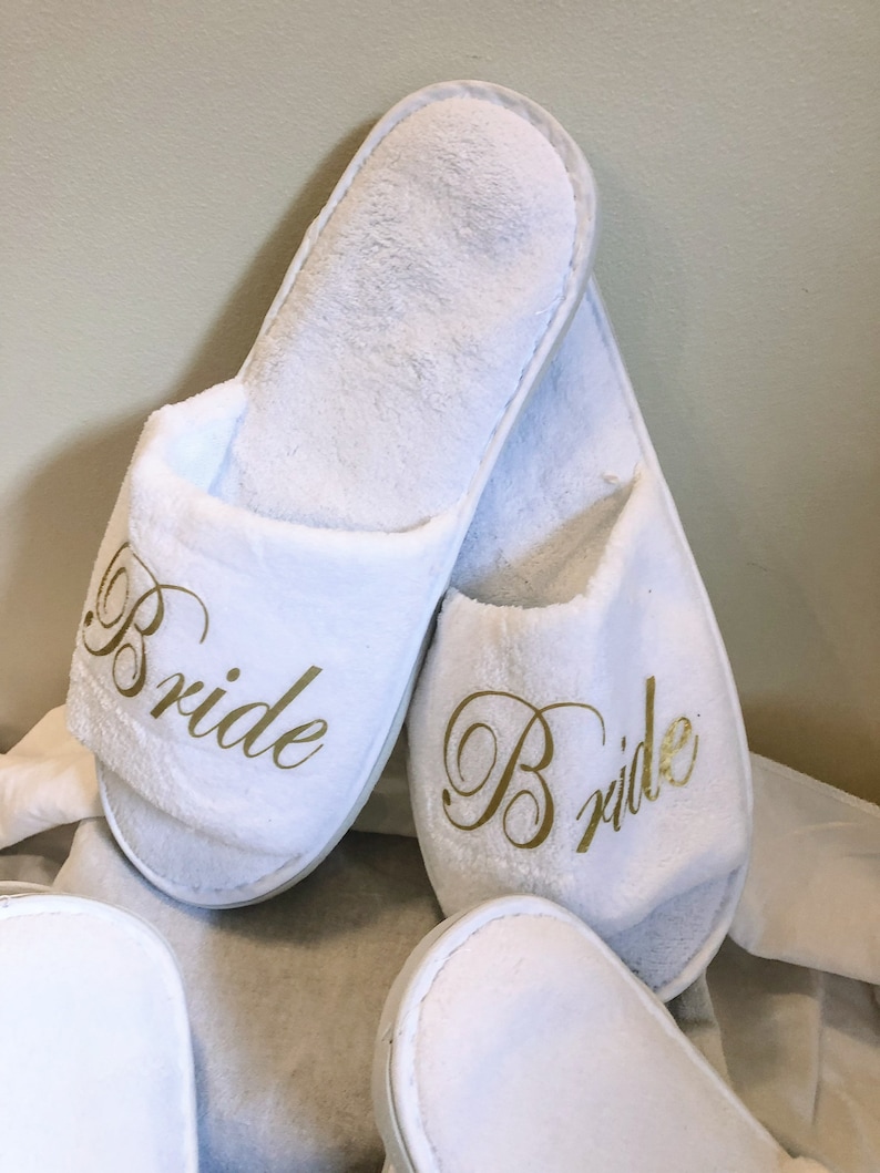 PERSONALISED bridesmaids SLIPPERS|Wedding Slippers|Bridal shower gift|Bride slippers|Getting ready slippers|Custom Slippers|Name Slipper