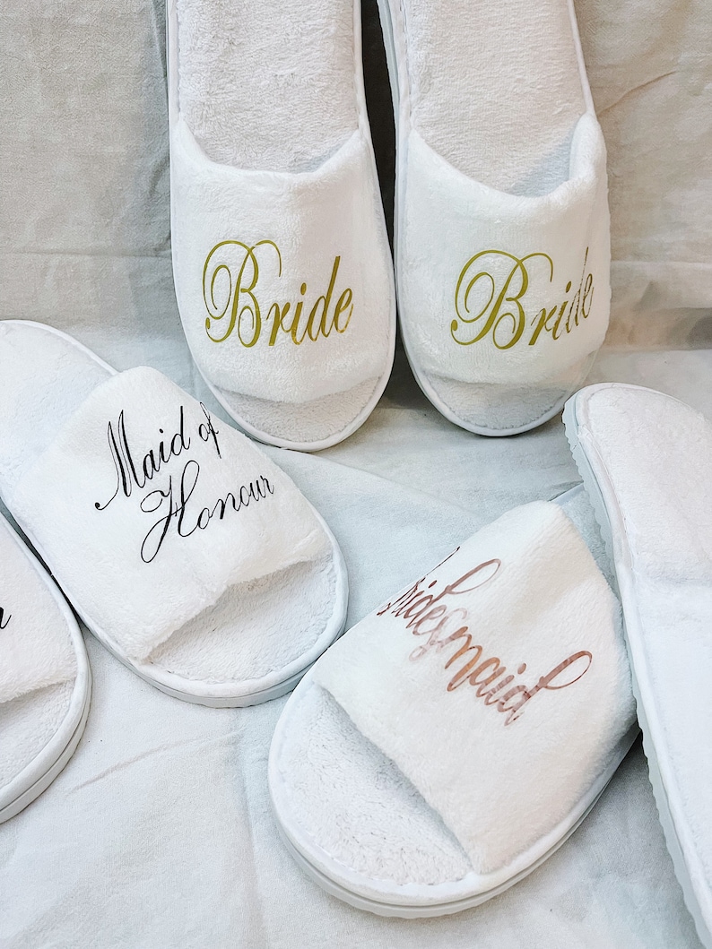 PERSONALISED bridesmaids SLIPPERS|Wedding Slippers|Bridal shower gift|Bride slippers|Getting ready slippers|Custom Slippers|Name Slipper