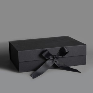 Luxury Gift Box|Magnetic Gift Box|Bridesmaid Maid of Honour gift box|Best man gift box|Personalised Name Box|Birthday Box|Groomsman Box