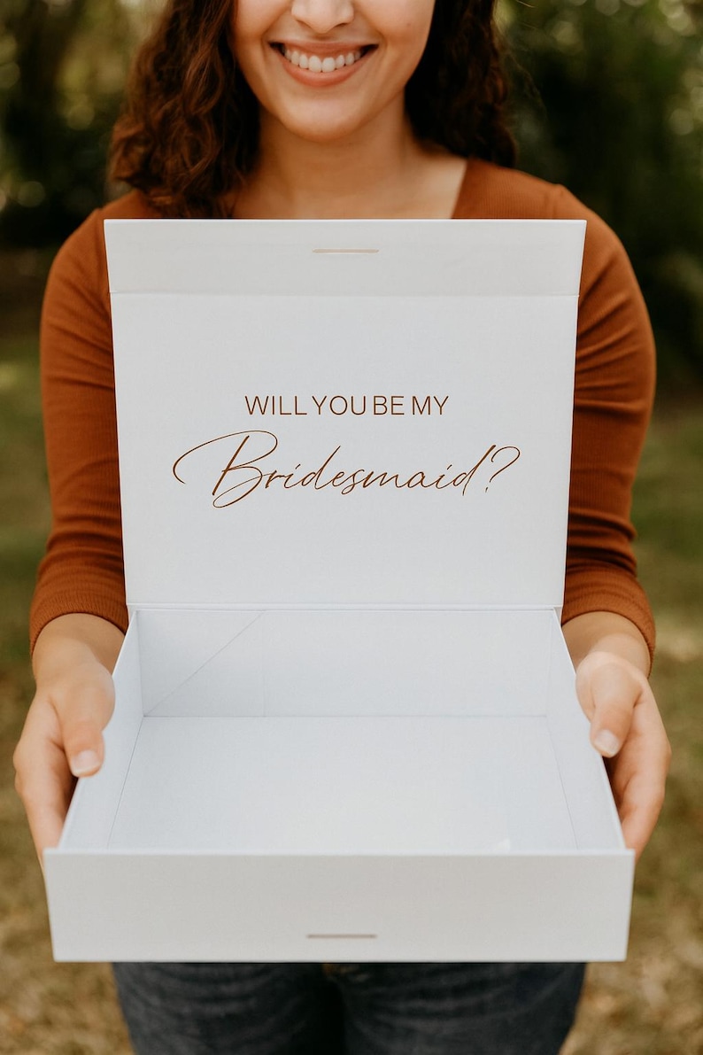 Luxury Gift Box|Magnetic Gift Box|Bridesmaid Maid of Honour gift box|Best man gift box|Personalised Name Box|Birthday Box|Groomsman Box image 14