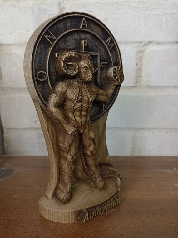 アマイモン悪魔像：木製の病的な天使、オカルトの装飾 - Etsy 日本