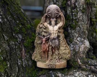 Tapio, Horned god, Lord of the forest, Wooden statue, Finnish pagan, Mielikki, Finnish mythology Norse mythology Wood carving Wood sculptura