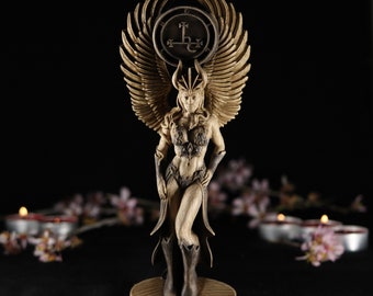 Lilith Statue: Wooden Pagan Goddess Altar Decor