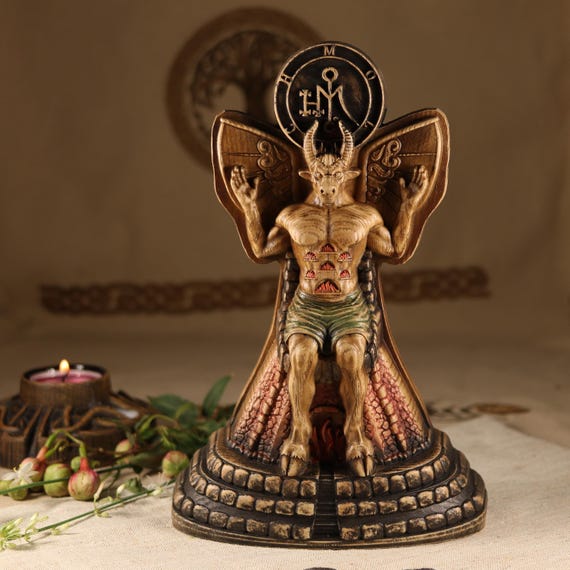 Statua di Moloch, decorazione per altare del demone occulto, scultura in legno, sigillo di Satana e Lucifero - Italia