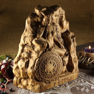 Freya, estátua de Freyja, altar de estátua de deusa pagã, escultura em madeira