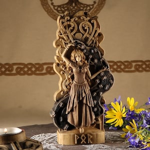 Vör, Wooden goddess statue, Asatru altar, Freya statue Norse decor Norse gods, Wooden statue Norse mythology Wood sculpture Wood carving