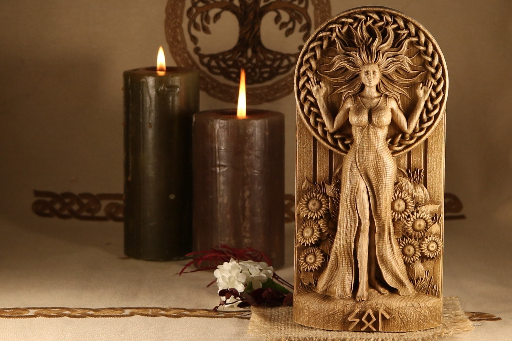 Sunna, Sol, Norse pagan altar statue, Wood carving  Goddess statue sculptures