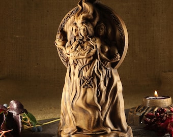 Brigid, Brigid goddess, Fertility Goddess brigid, Imbolc, Brigit goddess Irish goddess Celtic goddess Witchcraft Wooden statue Saint brigid