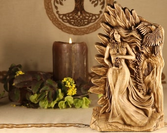 The morrigan statue, Goddess statue altar decor, wooden sculpture