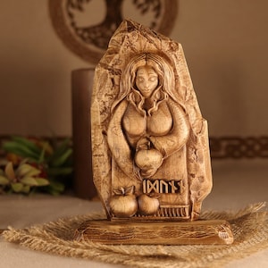 Idunn goddess Norse gods Goddess statue Goddess figurine Small wood carving Norse decor Pagan statue Norse altar Viking statue Wooden statue