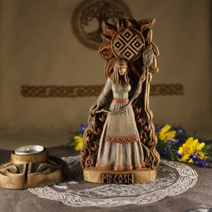 Mokosh Slavic goddess, Pagan statue, Slavic pagan, Goddess statue Slavic gods Slavic paganism Slavic mythology Slavic pantheon Wood carving