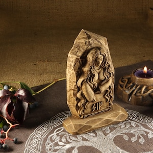 Sif, Altar, Goddess statue, Norse pagan decor, Wood carving Wooden statue