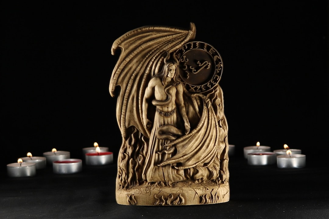 ルシファー像：サマエル・リリス、堕天使の木彫り - Etsy 日本