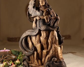 Wood Carved Cailleach Statue: Celtic Winter Goddess Altar Decor