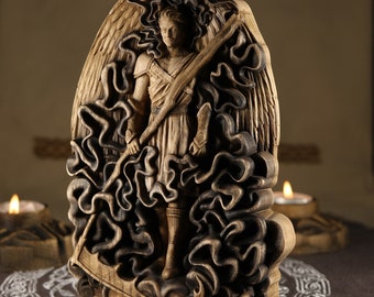 エレボスの木彫り：ギリシャ神話の神像、ゴシック装飾 - Etsy 日本