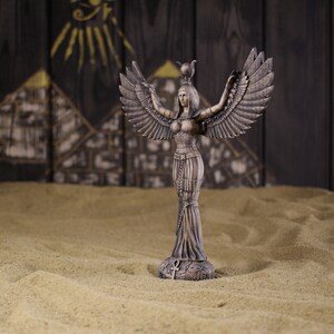 Isis Statue Wooden Egyptian Goddess Altar Decor Sculptures image 7