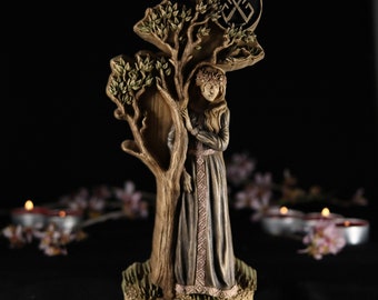 Lelya, Slavic Goddess Statue: Ash Wood Carving