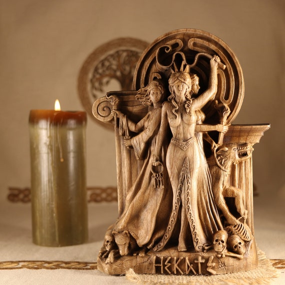 Statua Di Ecate In Resina, Dea Greca Con Segugio, Altezza 20 Cm, Colore Bronzo, Ideale Per Altare E Decorazione