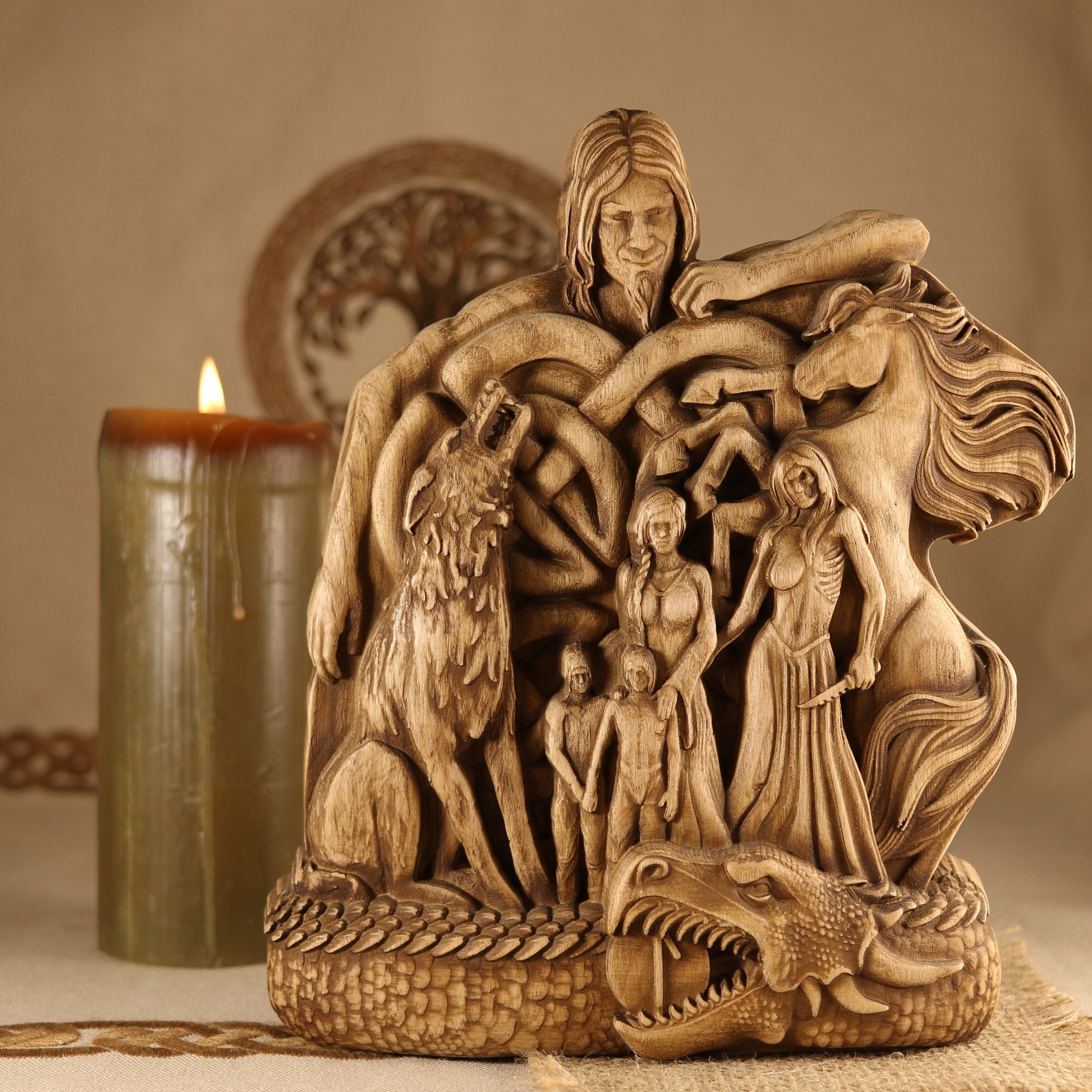 ロキ一族の木彫像、北欧異教の神々の木彫り - Etsy 日本