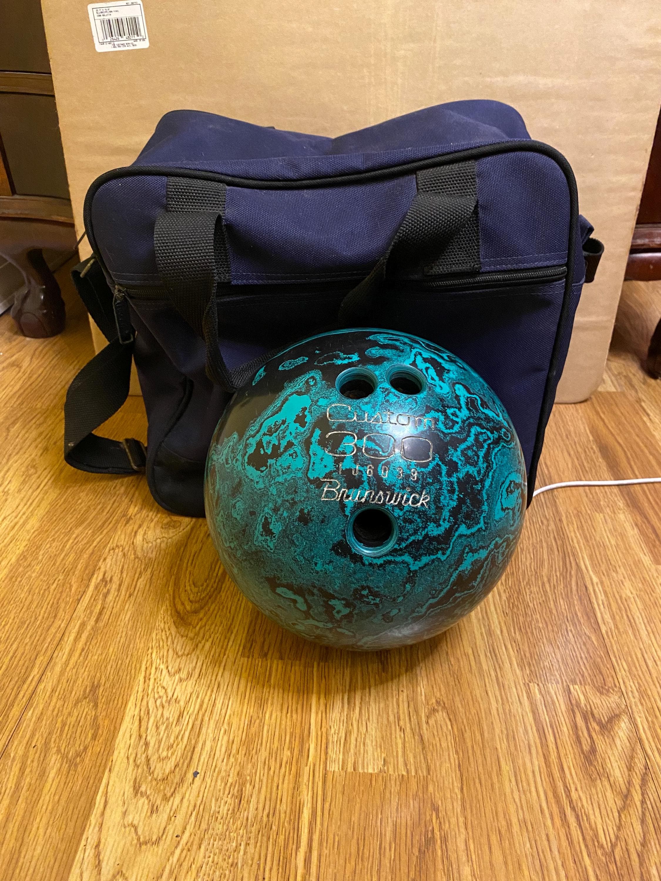 Vintage Brunswick Custom 300 Green Teal Swirl 12 Pounds Bowling