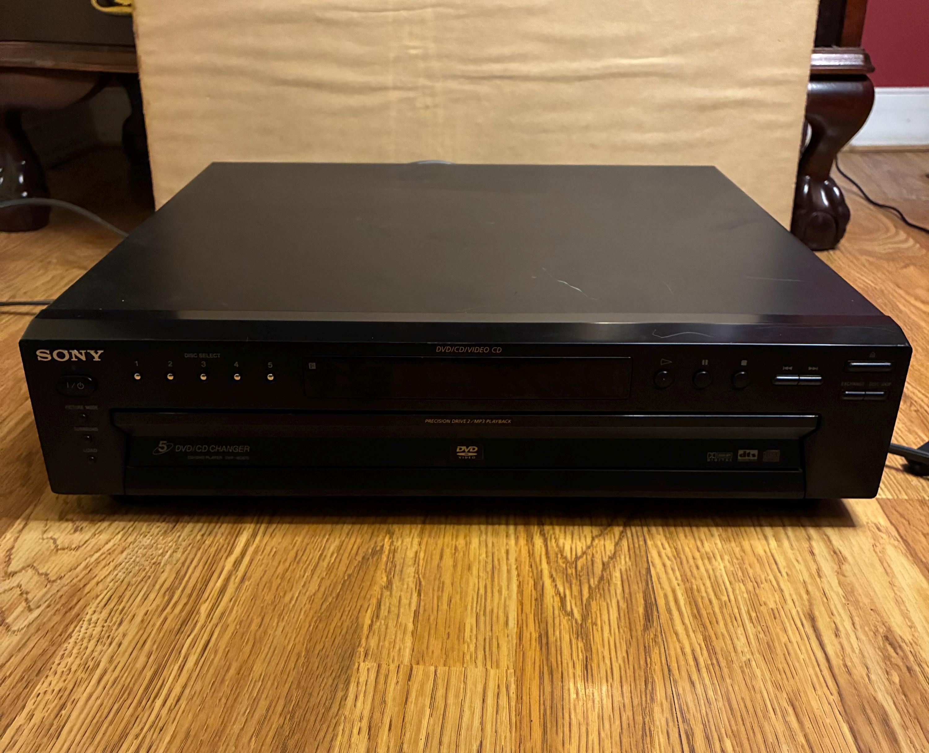 Vintage 2000's Black Sony DVD and CD Player 5 Disc Changer Model