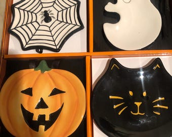 Halloween décor ornaments