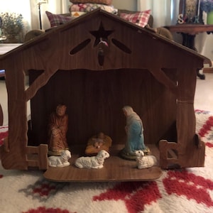 Very vintage Christmas nativity scene