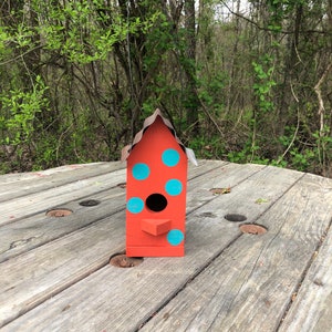 Birdhouses Dots