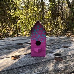 Bright birdhouses