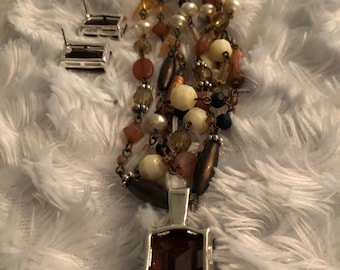 Vintage Avon set necklace & earrings