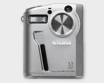 FUJIFILM FinePix 4500 シルバー FUJIFILM FinePix 4500（シルバー） | 東京CAMERA