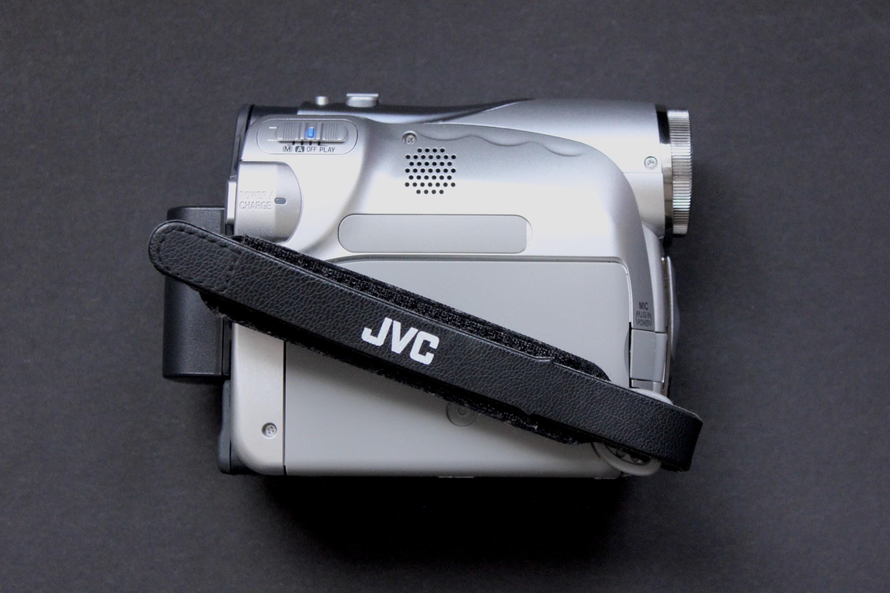 JVC GR-D240E | Mini DV | Camcorder | Y2K | Vintage Camera | Retro