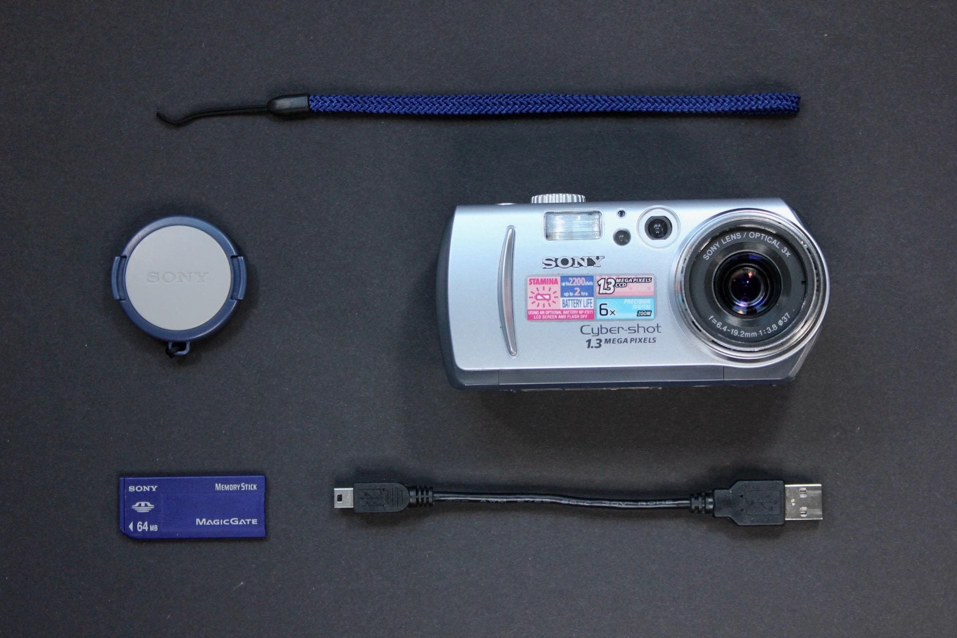 Sony Cyber-shot DSC-P30: Vintage Compact Digital Camera - Y2K
