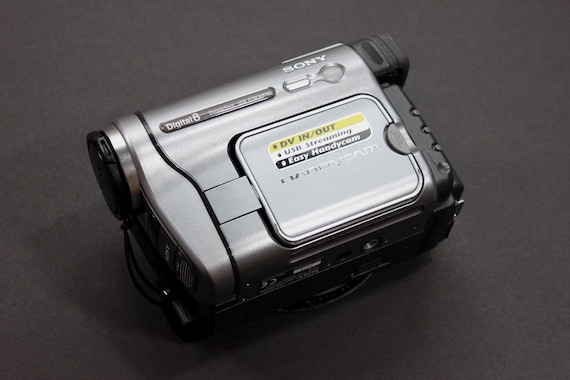 【Q2285】 SONY Digital Handycam DCR-TRV20 s-l400.jpg