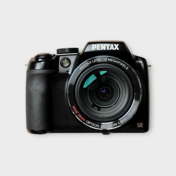 Pentax X70 | Digicam | Y2K | Compact Photo Camera | Point and