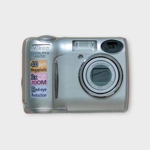 Nikon Coolpix 4600 | Digicam | Y2K | Compact Photo Camera | Point and Shoot | Digital Camera
