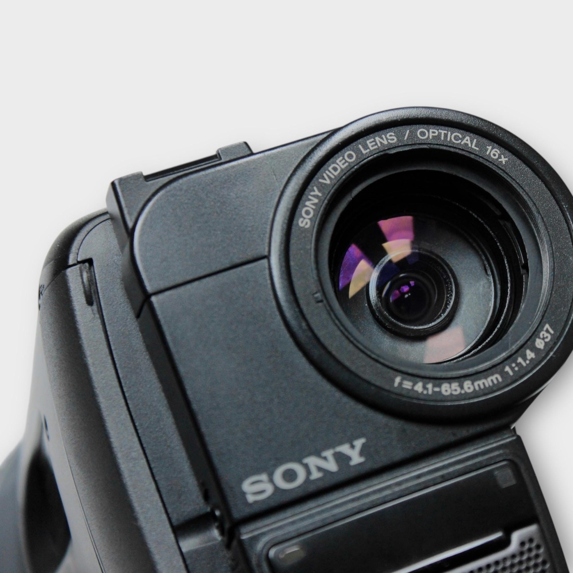 Sony Handycam CCD-TR411E | Video 8 | CCD | VHS | Camcorder | Y2K