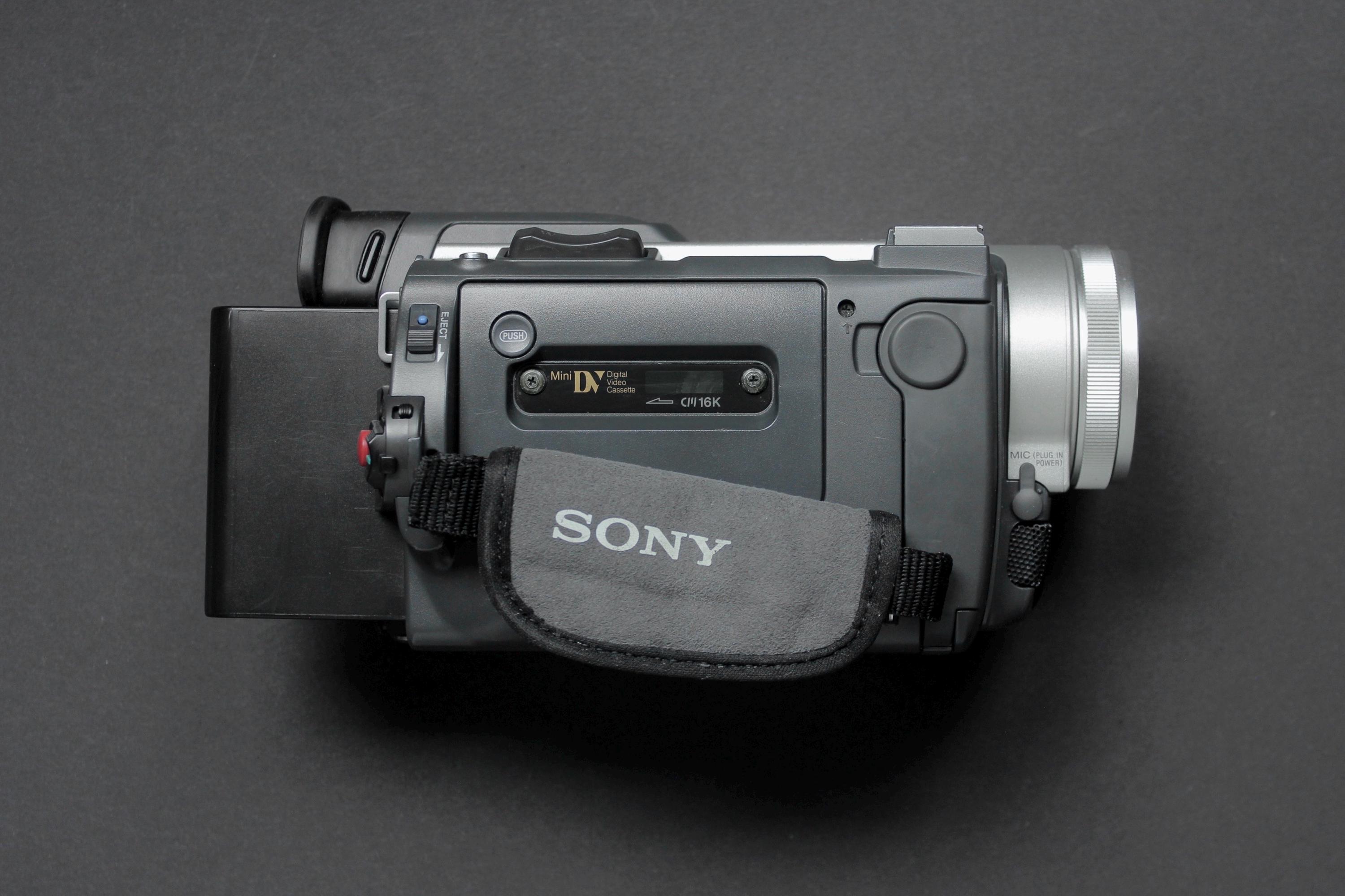 Sony Handycam DCR-TRV900E Pal | Mini DV | VHS | Camcorder | Y2K