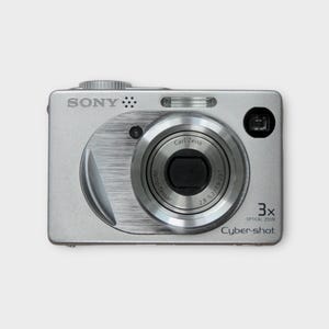 Sony Cyber-shot DSC-W1 | Digicam | Y2K | Compact Photo Camera | Point and Shoot | Digital Camera