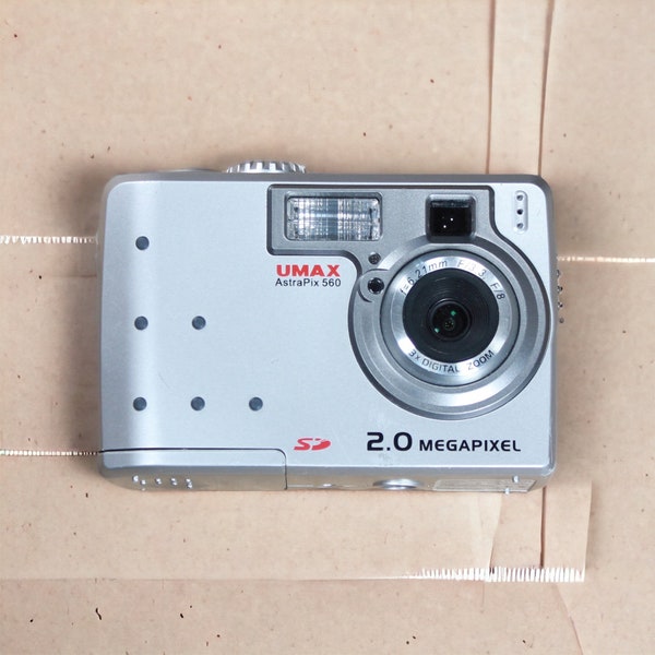 UMAX AstraPix 560 | Digital Camera | Digicam | Y2K | Vintage Photo Camera | Retro Compact | Old Digicam | Digital Point and Shoot