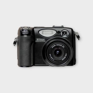 Nikon Coolpix 5400 | Digicam | Y2K | Compact Photo Camera | Point and Shoot | Digital Camera