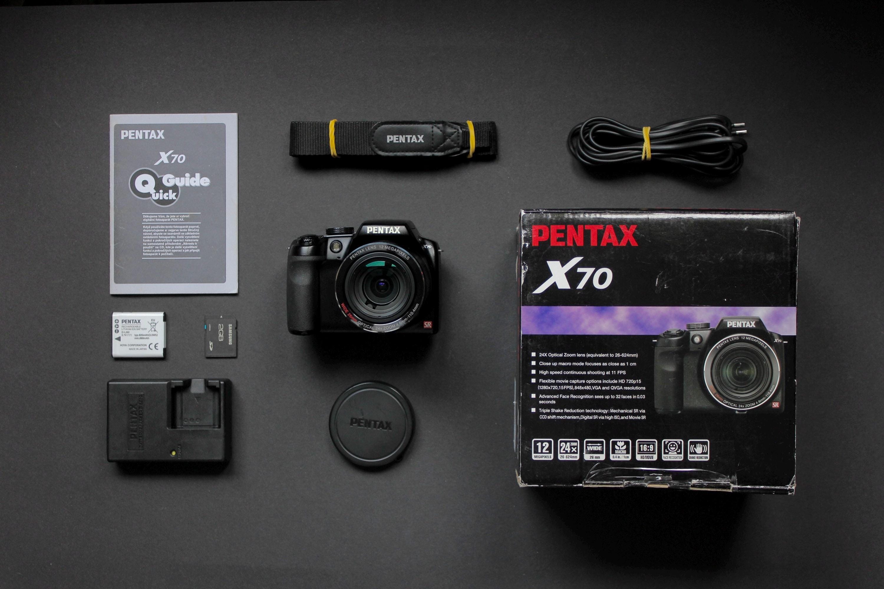 Pentax X70 | Digicam | Y2K | Compact Photo Camera | Point and