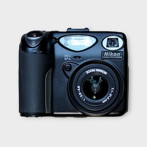 Nikon Coolpix 5000 | Digicam | Y2K | Compact Photo Camera | Point and Shoot | Digital Camera