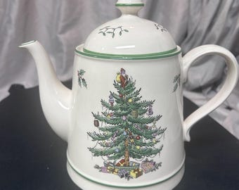 スポードのクリスマスツリーティーポット