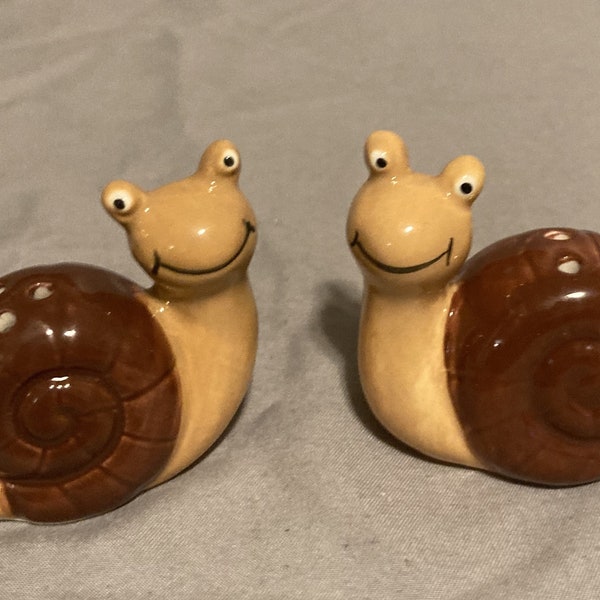 Mini Snail Salt and Pepper Shakers