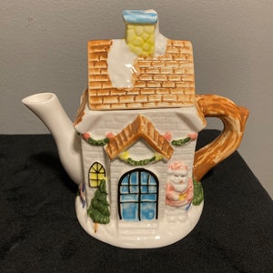 Houston Harvest Gift Santa Teapot