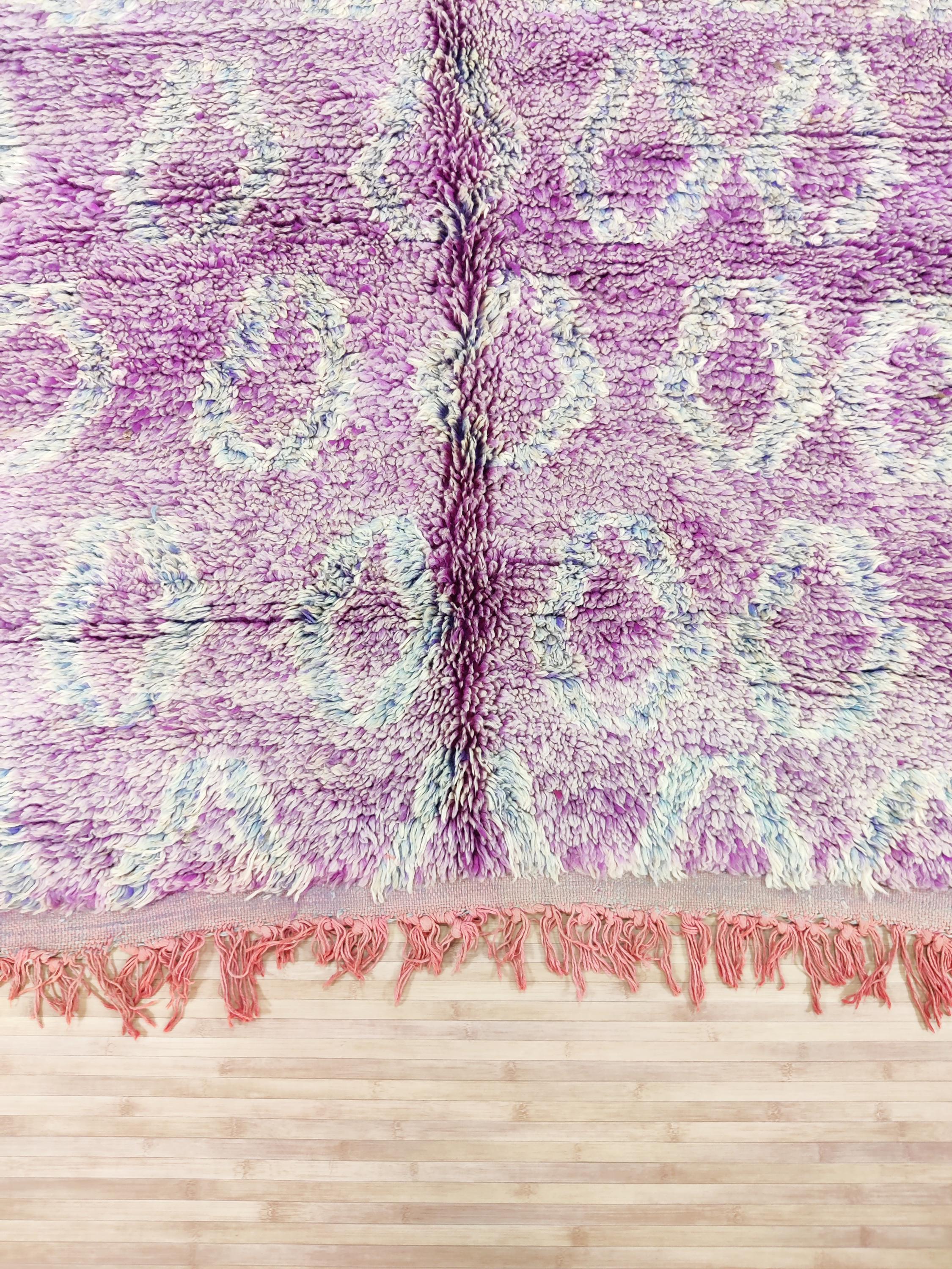 ヴィンテージ モロッコ ラグ、パープル ブジャード ラグ 6 x 10