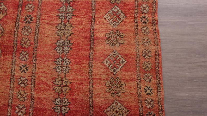 Vintage Moroccan rug - Red Boujaad rug - Berber Carpet - Handmade rug - Funky rug - Large Area rug - Morrocan rug 7x12 - Shag rug - 70s rug image 8