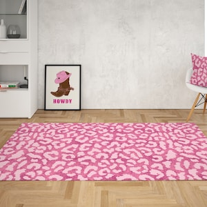 Pink Leopard Print Area Rug: Preppy Dorm Decor