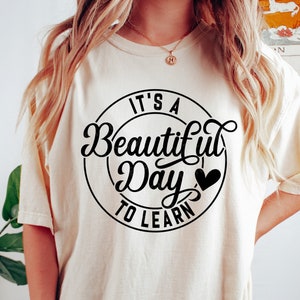 Het is een mooie dag om te leren SVG, leraar SVG, koffiemok SVG, grappig onderwijs shirt, SVG-bestanden voor de Cricut